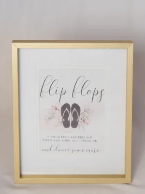 https://perfectmoments-hochzeit.de/wp-content/uploads/2024/04/Bilderrahmen-mit-Spruch-Flip-Flops--300x400.webp